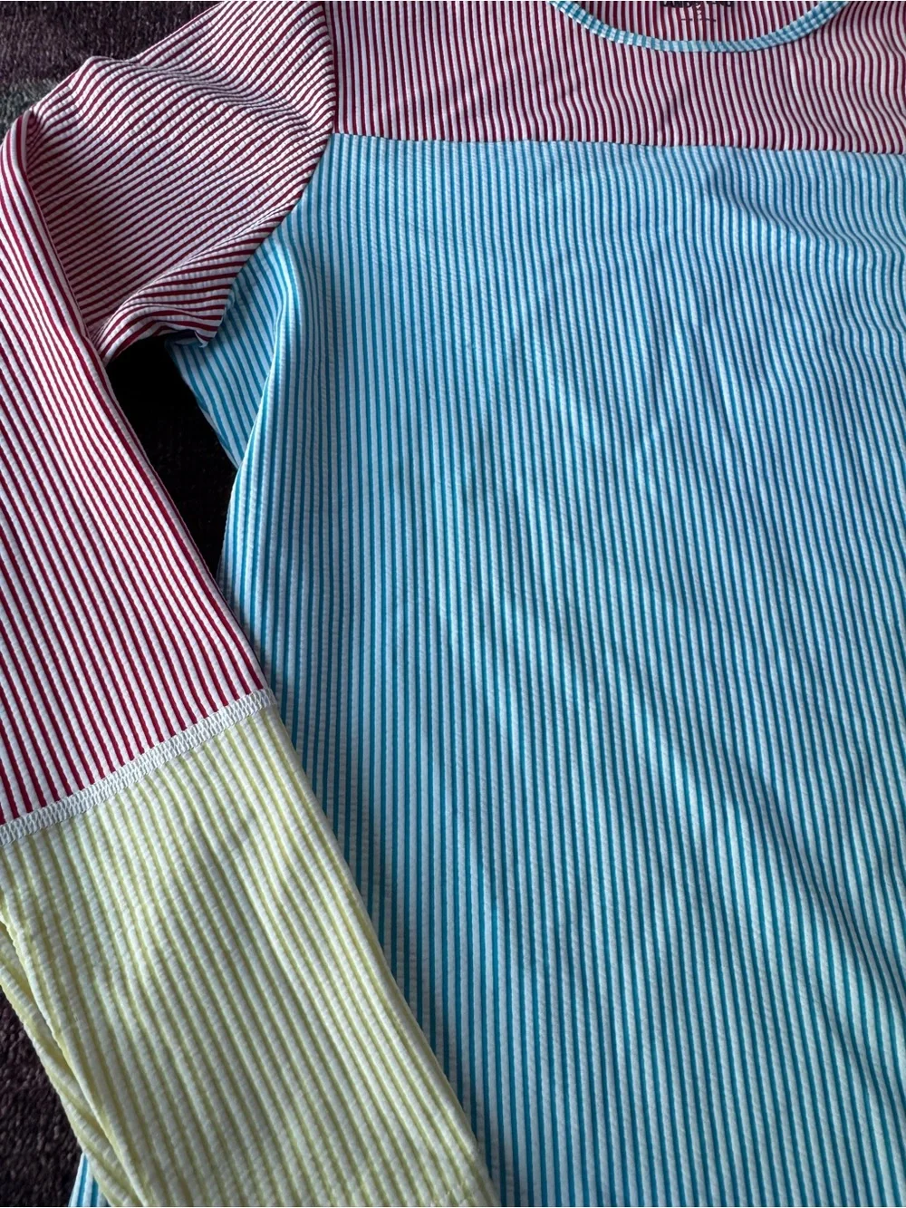 Land’s End Colorblock Swim Top Women’s Red Blue Yellow Stripe - MEDIUM